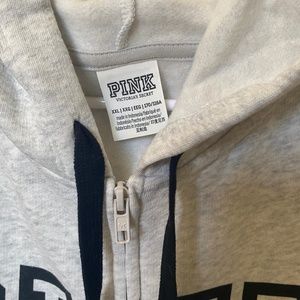 Victoria secret/Pink sweatshirt